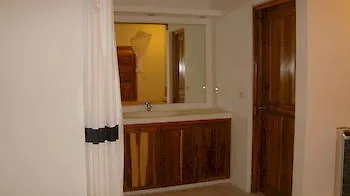 Beachfront Luxury Villa 라스테레나스